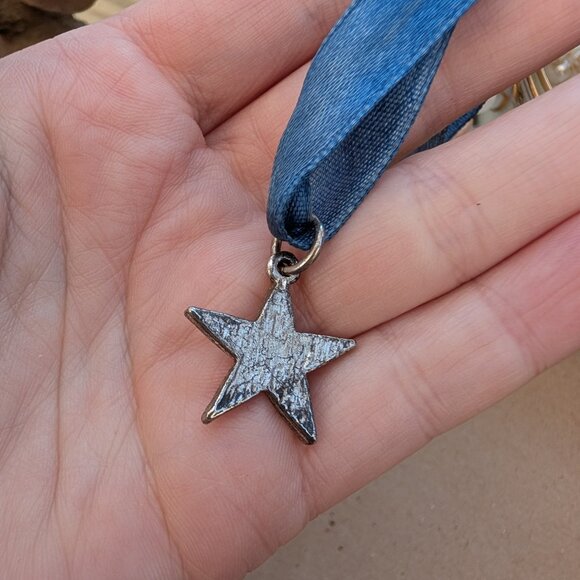 Vintage 1990's Blue Ribbon Choker Necklace with Star Pendant - Picture 8 of 12